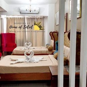 Deluxe Family Suite